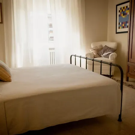 לינה וארוחת בוקר Casa Bebella 3*